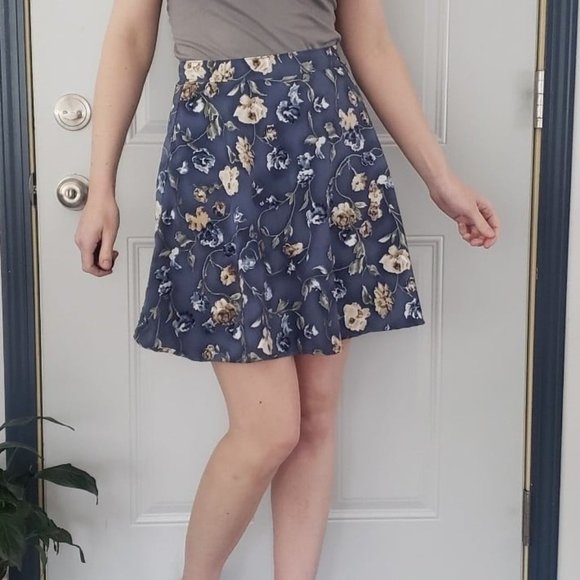 90s Blue Floral Mini‎ Skirt - Picture 1 of 5